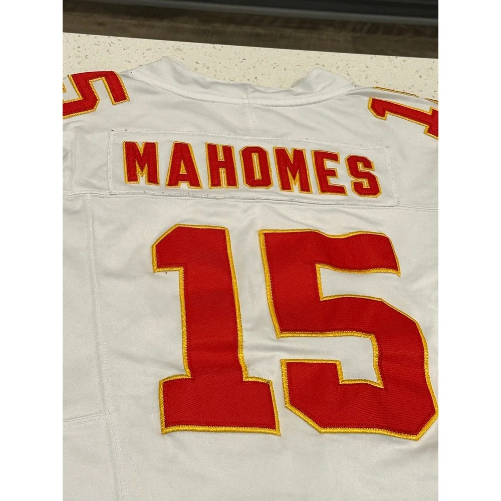 Nike Kansas City Chiefs Patrick Mahomes 15 Stitched Jersey White Mens Small